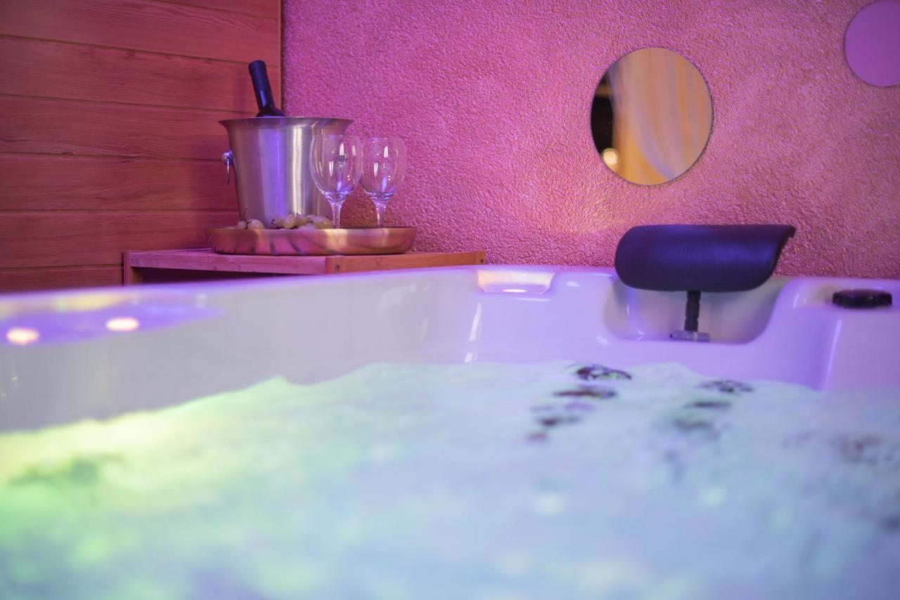 Wellness Studio D'Or - Exclusive New Apartment With Whirlpool, Sauna, Sunny Terrace, Private Parking Poreč Kültér fotó