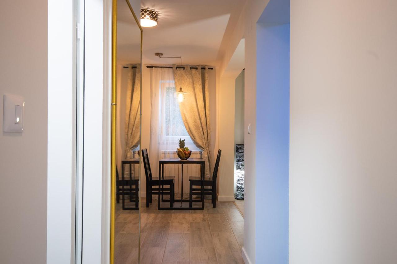 Wellness Studio D'Or - Exclusive New Apartment With Whirlpool, Sauna, Sunny Terrace, Private Parking Poreč Kültér fotó